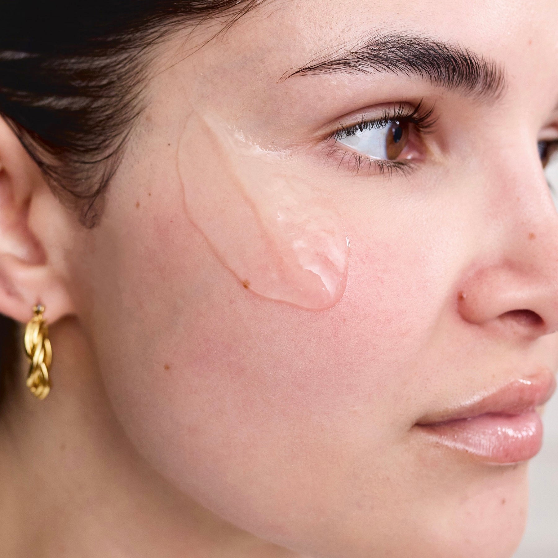 Timeless Skin Serum Swatch on skin